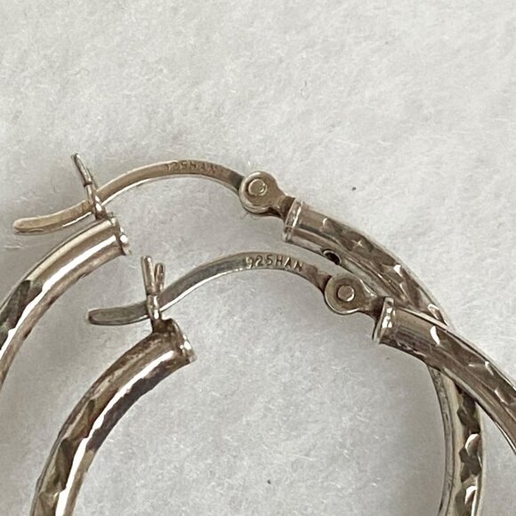 Sterling Silver 925 HAN 1.22" Round Diamond Cut Etched Pattern Hoop Earrings - Picture 8 of 15